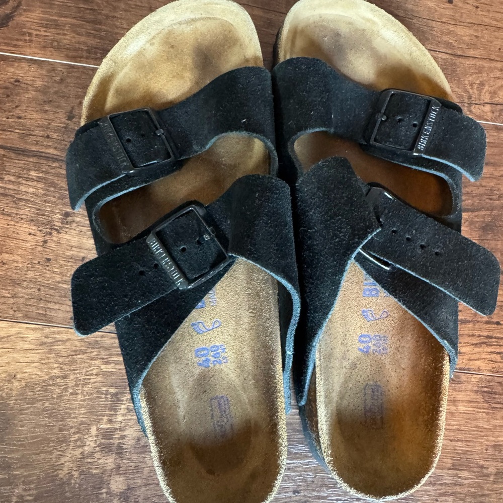 Black Birkenstock Suede Sandals size 40 (10)